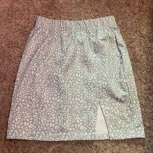shein light green cheetah print pencil skirt size xs